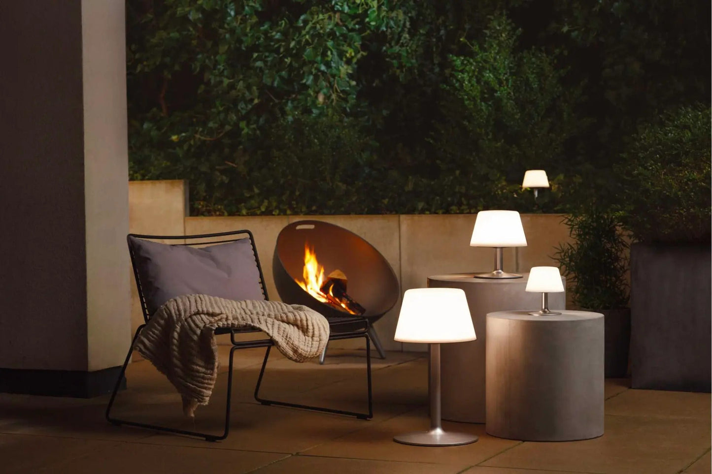 SunLight Solar-Tischlampe indoor/outdoor